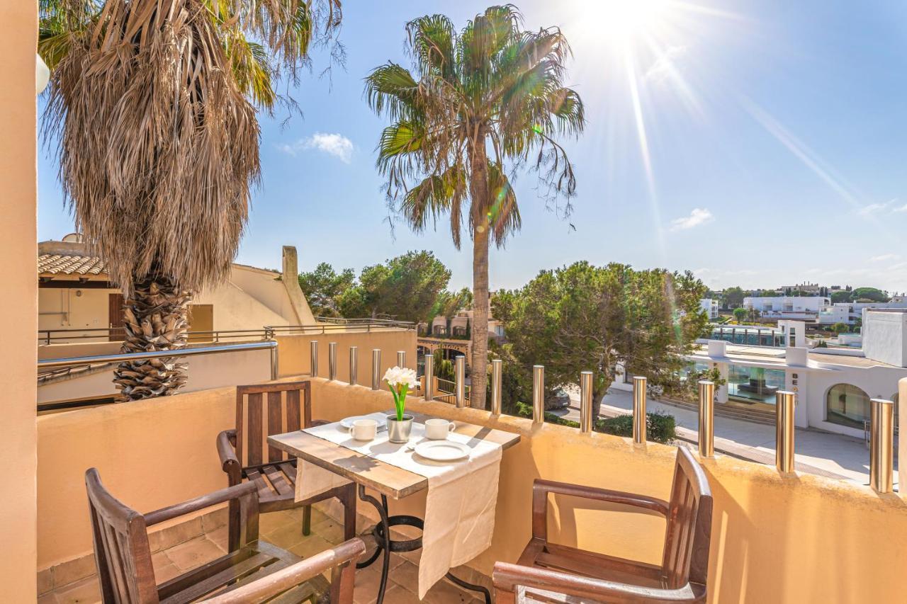 Aparthotel Playa Ferrera