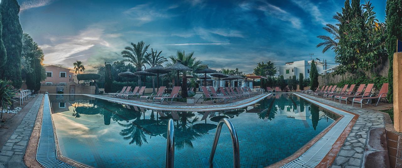 Playa Ferrera Aparthotel
